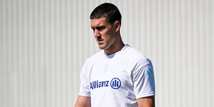 Vlahovic-Juve, rette parallele che campo e gol possono deviare. Anche se Marotta...