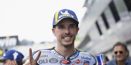 MotoGp Catalunya, pole per Alex Marquez. Disastro Bagnaia