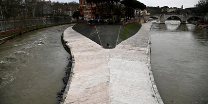 Gualtieri, 'entro 5 anni potremo fare il bagno nel Tevere'