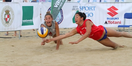 Ai Giochi del Mare 2025 beach volley di alto livello sulla spiaggia di Serapo