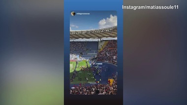 Roma, grande festa per tutti dopo il derby: la fidanzata di Soulè riprende tutto dalla tribuna
