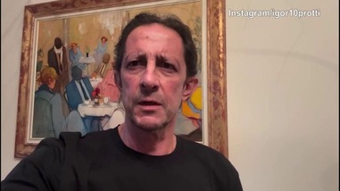 Protti ringrazia i fan per la giornata speciale dei suoi 58 anni: "Grazie a tutti e..."