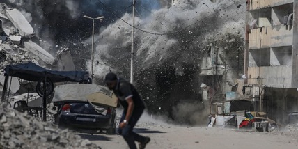 Media, 'almeno 24 uccisi dall'alba a Gaza'