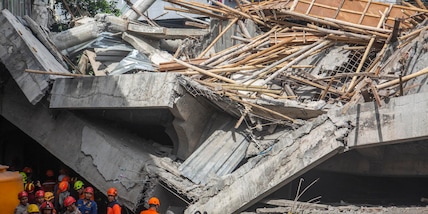 Crolla scuola in Indonesia, 3 morti e 38 intrappolati