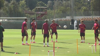Roma, allenamento a Trigoria: si allena a parte Bailey