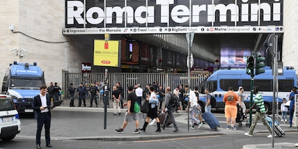Proteste pro Pal,forze ordine cinturano stazione Termini