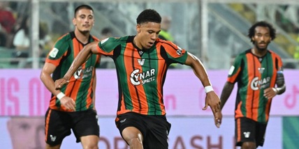 Il Frosinone è primo insieme al Modena, adesso l'esame Venezia: quote e pronostico