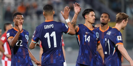 Adzic e Vucinic, addio Mondiale: Far Oer batte Montenegro 4-0! Olanda show, Koop resta in panchina