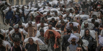 Israele, 'camion con gli aiuti stanno entrando a Gaza'