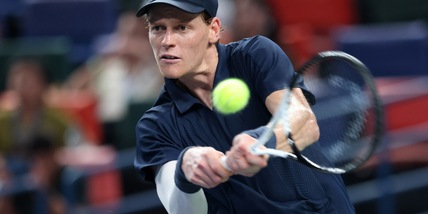 Sinner-Tsitsipas, orario e dove vedere in tv e streaming il Six Kings Slam