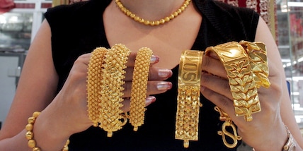 Oro ancora in volo, a 4.187,02 dollari (+1,06%)