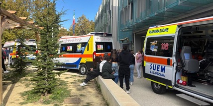 Liceo evacuato, scatta il protocollo per le maxi-emergenze