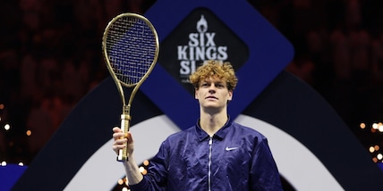 Sinner stende Alcaraz e trionfa al Six Kings Slam per il 2° anno di fila: Jannik vince 6 milioni!