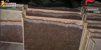 Finanza e Carabinieri sequestrano 250 tonnellate di tabacchi