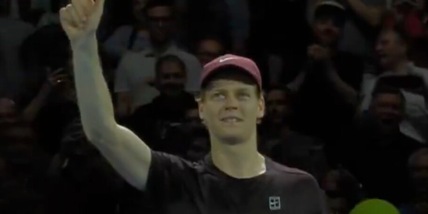 Sinner vince il derby a Vienna: Cobolli battuto in due set. Chi sfiderà Jannik ai quarti