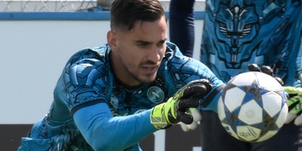 Calcio: Napoli; Frattura al piede per Meret, out almeno un mese