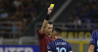 Doppi gialli, perdite di tempo e un nuovo fuorigioco: le proposte studiate dall’IFAB