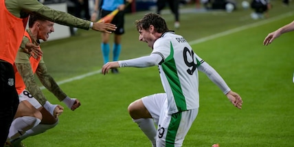 Laurienté prodezza, gioia Pinamonti: il Sassuolo stende il Cagliari, Grosso esulta!