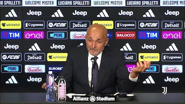 Spalletti: "Non ho lasciato toccare il tatuaggio del Napoli"