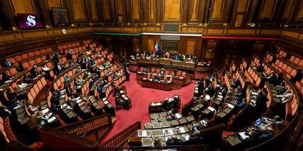 La maggioranza lima la manovra, aperture sui dividendi