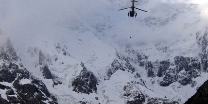 Alpinisti italiani dispersi in Nepal, ricerche in corso