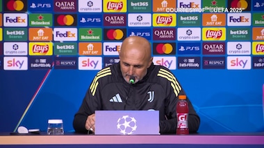 Spalletti: "Vlahovic? Sarebbe felice di rimanere alla Juventus"