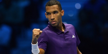 Sinner, tutto nelle tue mani: Auger-Aliassime batte Shelton, punta Zverev e spiana la strada a Jannik