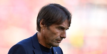 Conte via da Napoli, allenamento affidato a Stellini. Sarebbe a Torino con la famiglia: che succede
