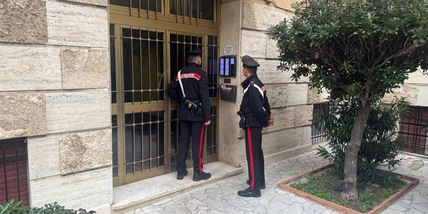 Giovane precipita da un b&b a Roma, arrestato un 25enne