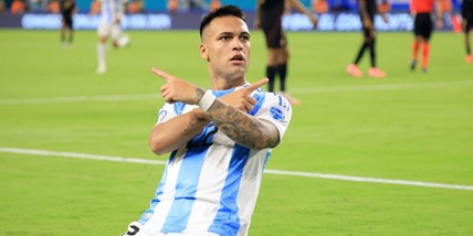 Lautaro goleador Argentina: supera Crespo e punta Aguero. Ma ora testa al derby col Milan