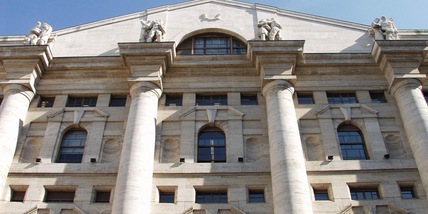 Borsa: Milano apre poco mossa (+0,01%)