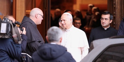 Il Papa, l'onnipotenza tecnologica comprime la libertà