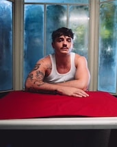 Vasco scalza Giorgia dal top della hit parade