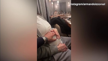 Monza, Izzo "coccola" il pancino di Raffaella