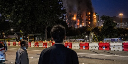 Media, 'salgono a 12 i morti nell'incendio a Hong Kong'