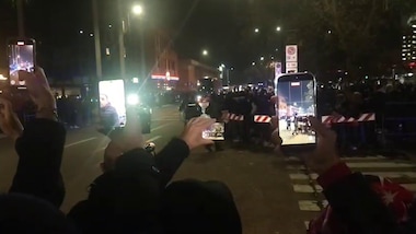 Milan-Lazio, il pullman rossonero giunge a San Siro