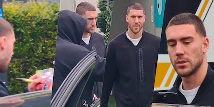 Vlahovic, esami terminati al J Medical: foto e selfie con i tifosi Juve