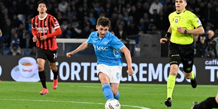 Napoli: Gilmour, 'intervento riuscito, impaziente di tornare'