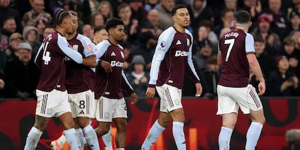 Rogers stende lo United, l'Aston Villa resta in scia di Arsenal e City: 7ª vittoria di fila!