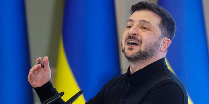 Zelensky, 'gli Usa rimuoveranno gradualmente le sanzioni a Mosca'