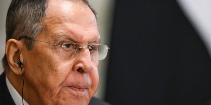 Lavrov, nessuna soluzione se continuano gli atti criminali di Kiev