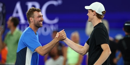 Sinner eliminato da un dilettante! Clamoroso in Australia, ma è solo show: iniziato il Milion Dollar 1 Point Slam