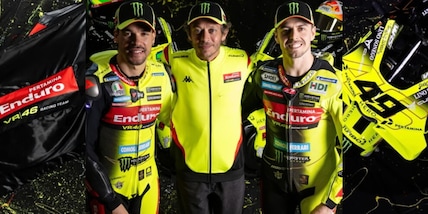 Valentino Rossi toglie il velo alle nuove Ducati VR46: "Per competere ovunque"