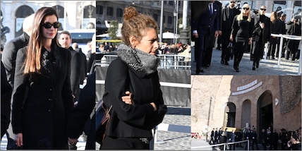 Da Ginevra Elkann a Anne Hathaway e Donatella Versace: chi c'era al funerale di Valentino