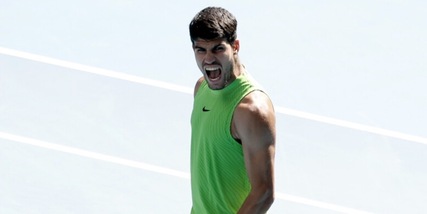 Alcaraz ai quarti dell'Australian Open. Djokovic avanza senza giocare e 'vede' Sinner: ecco perché