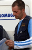 'Ha saputo della morte dei genitori, Carlomagno sorvegliato a vista'