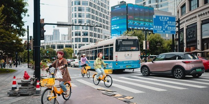 Borsa: Hong Kong positiva, apre a +0,78%