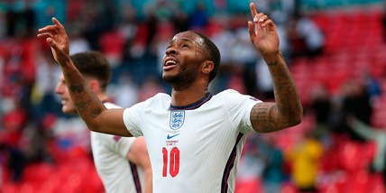 Ha spostato vagonate di milioni in Premier, ora è svincolato. E la Juve ci pensa…