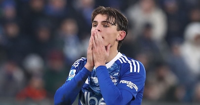 L'Atalanta resiste a Como in 10 dall'8': Paz sbaglia un rigore al 98', Fabregas a -1 dalla Juve