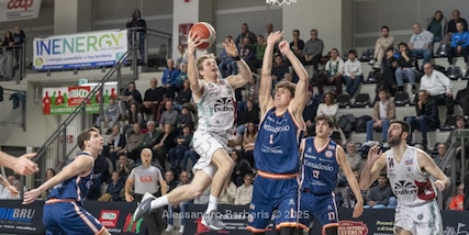 La Fulgor Basket vince al fotofinish